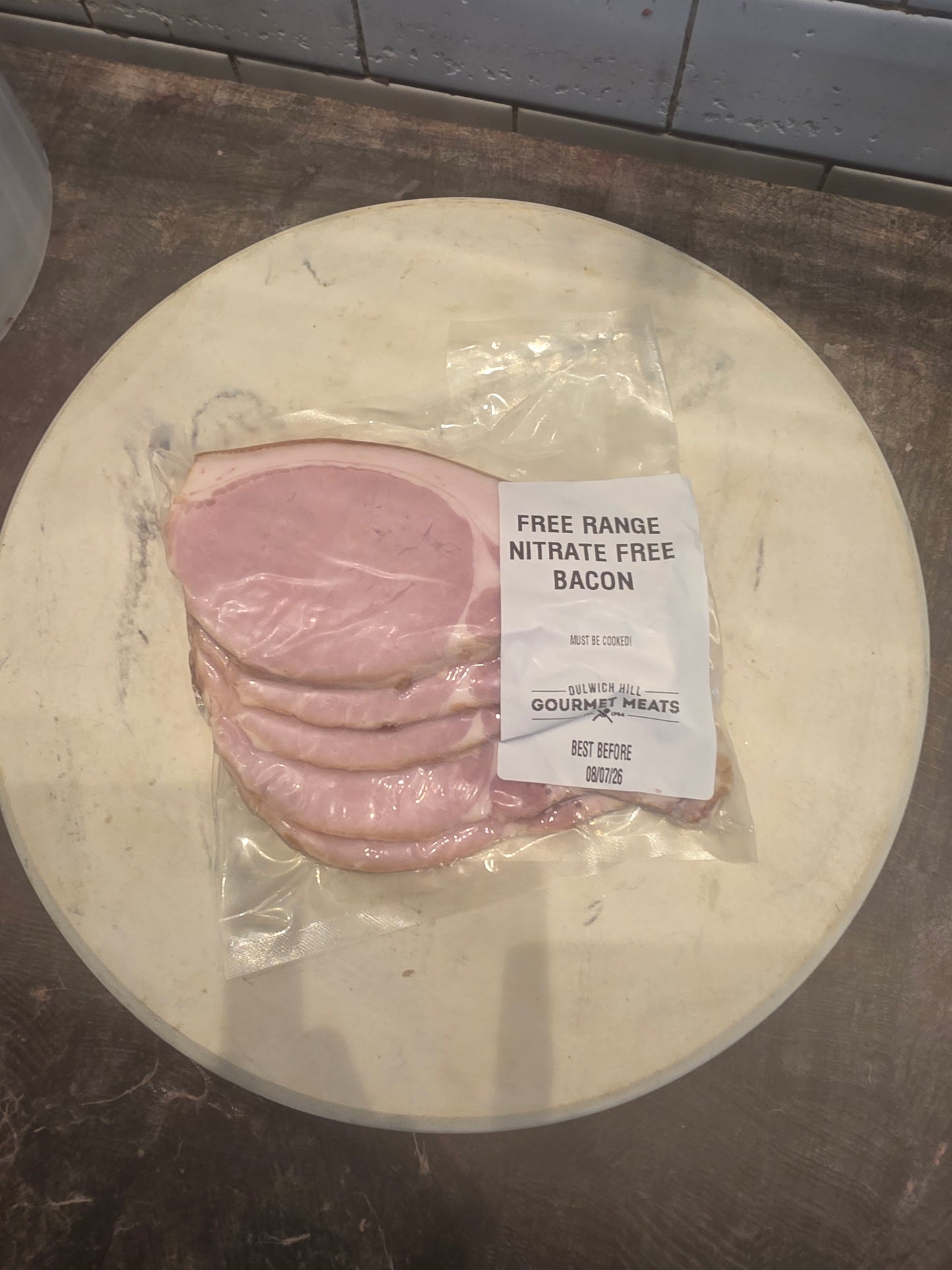 Nitrite free eye bacon